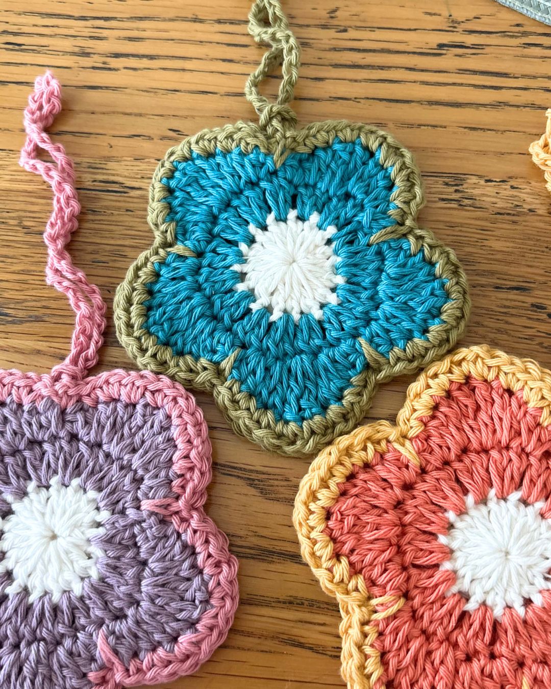 Crochet a Flower Pouch: Fri 15 May