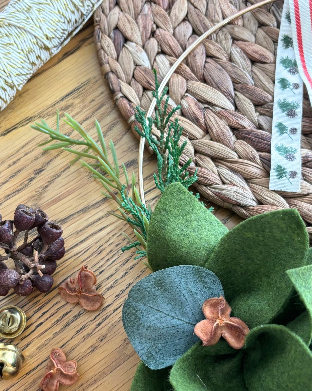 Handmade Felt Christmas Wreath: Fri 20 Nov